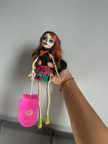 Monster High Skelita Calaveras Scaris