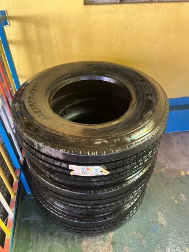 PNEUS PARA LINHA SUPER SINGLE DA MARCA DUNLOP E GOODYEAR NOVOS NO PRECINHO