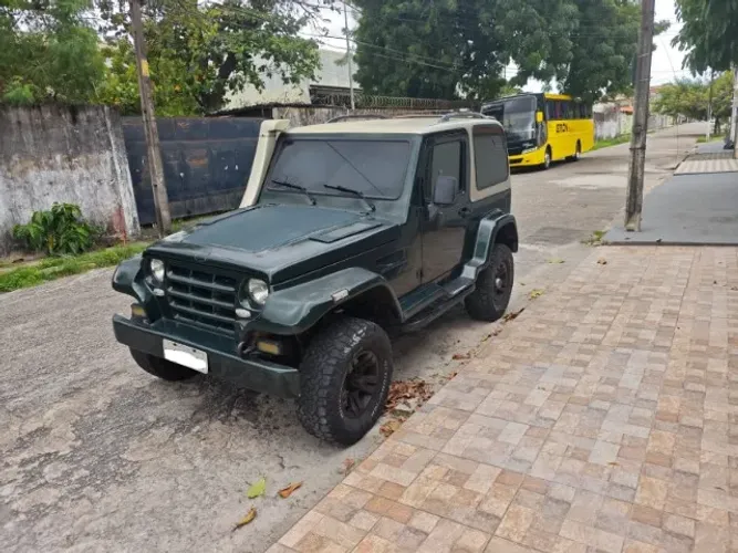 Troller T-4 4X4 2.8 TB Int. Cap. Rígida Diesel 2005