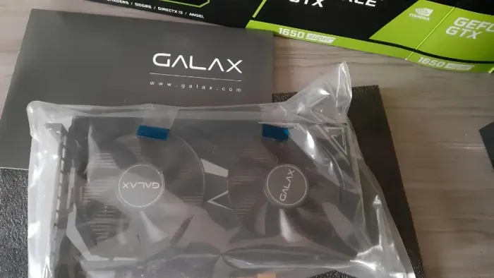 GTX 1650 SUPER 4GB GALAX - Excelente estado