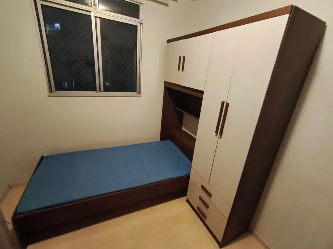 Guarda roupa com cama integrada