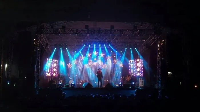 Locação de Som Luz LED e todo equipamento para seu evento 