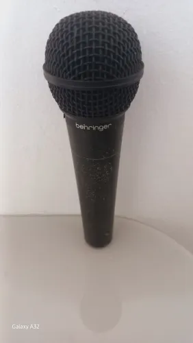 Beringher Ultra Voice - Microfone