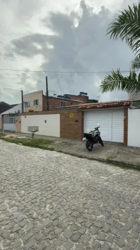 Imóvel para aluguel com 200 mts² com 3 quartos no Cordeiro - Recife.