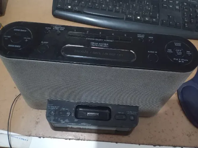 Rádio-relógio Sony
