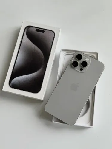 IPHONE 15 PRO MAX / LOJA FISICA / VITRINE