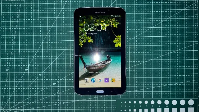 Tablet Samsung Galaxy Tab 3 (SM-T210) - Para Peças ou Uso Básico