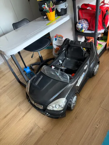 Carrinho para criança elétrico