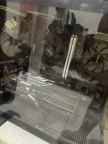 PC GAMER RTX 4060 TI RYZEN 5 5500