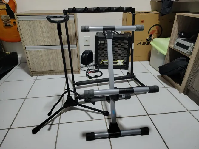 Hacker para cubo e instrumentos musicais