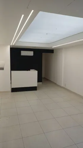 Aluga_se excelente loja térreo