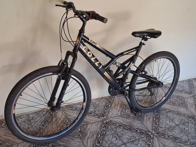Bicicleta colli aro 26 semi nova troco por notebook ou computador 