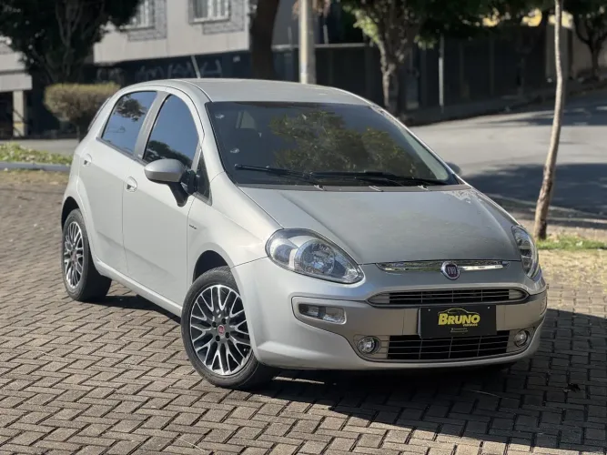 Fiat Punto Essence 1.6 Flex 16V 5P 2014