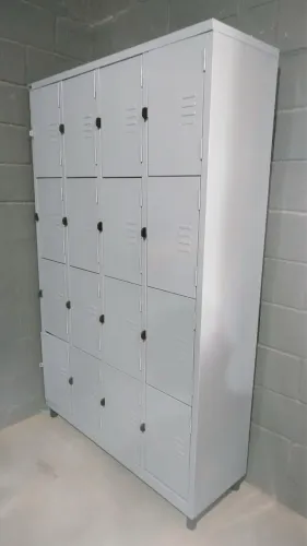 Armário de aço com 16 portas novo 