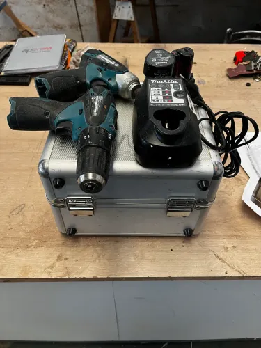 Kit parafusadeira e furadeira de impacto