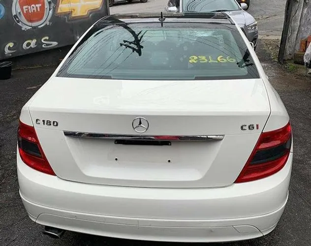Mercedes c180 cgi 2012 para retirada de peças