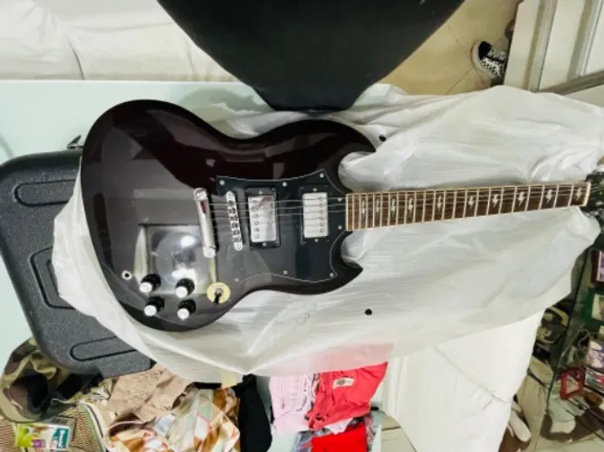 Guitarra Tipo SG Angus Yong Chinesa somente Vendo