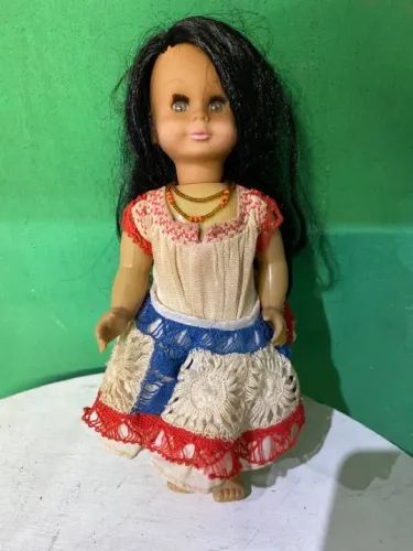 Antiga boneca Made in Italy