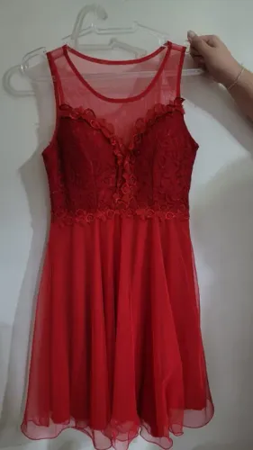 Vestido de festa curto vermelho