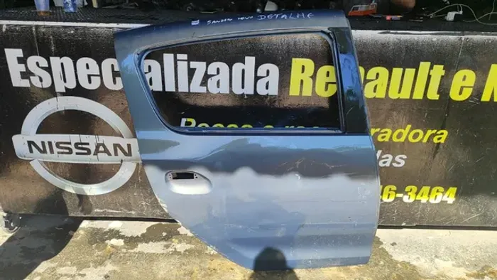 Porta Traseira Direita Renault Sandero Novo (Com detalhe)