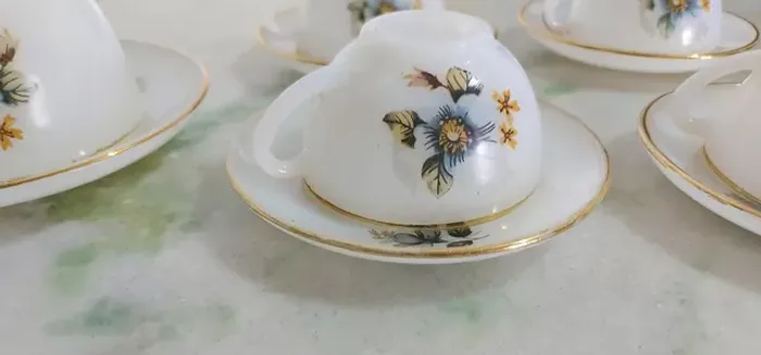 Antiguidade! Peças em porcelana francesa em perfeito estado 