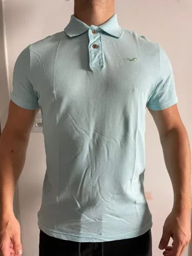 Polo Hollister Azul Claro tam G