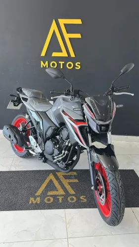 FAZER 250 CINZA 2025/2026