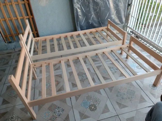 Camas de solteiro madeira NOVA