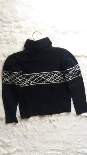 Blusa de lã, gola média / Tam P 