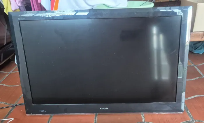 TV LCD CCE STILE 42"