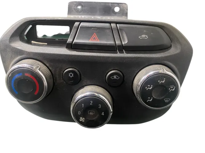Comando ar condicionado GM Prisma Ônix 