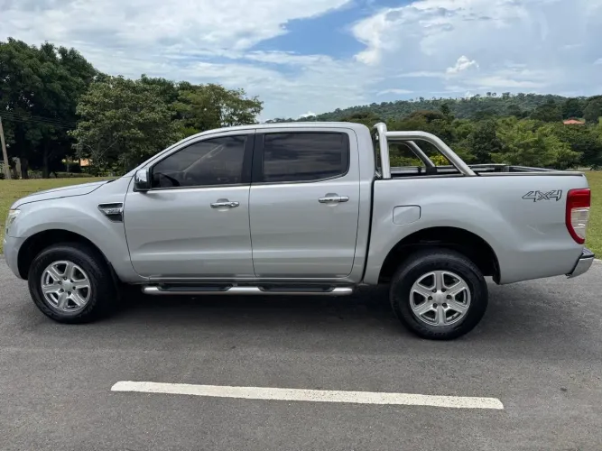 Ranger xlt 3.2, 4x4, diesel, automática, toda revisado 