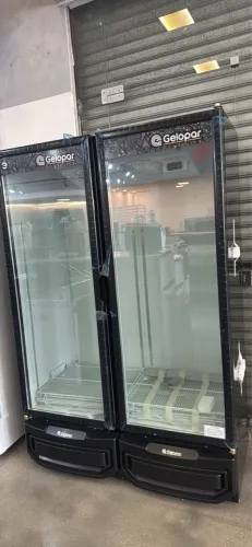Cervejeira duas portas 950 litros Gelopar (Alef)