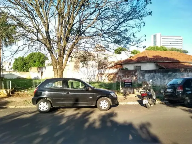 Terreno à venda no Centro de Araçatuba