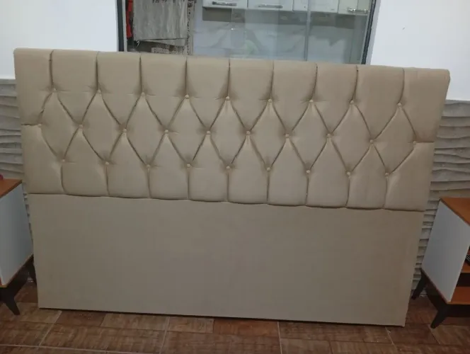 Cabeceira de Cama Estofada Bege super King