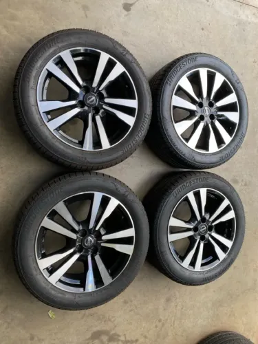  Rodas Nissan kicks Aro 17 + pneus seminovos 