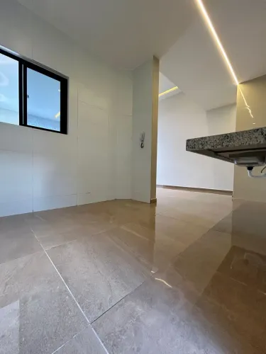 Casa de alto padrão no Colibris 3 quartos 106 m com piscina