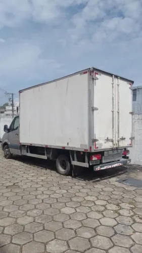 Vende-se caminhão baú sprinter 515 ano 2018 quitado
