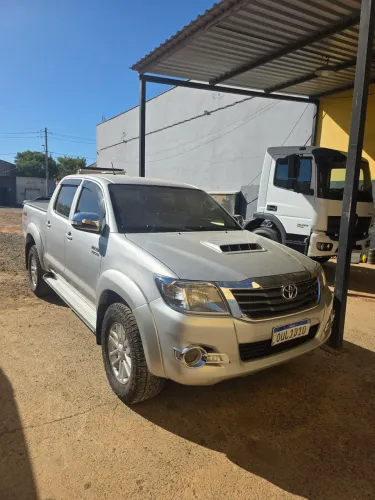 Hilux srv 3.0 automatica 4x4