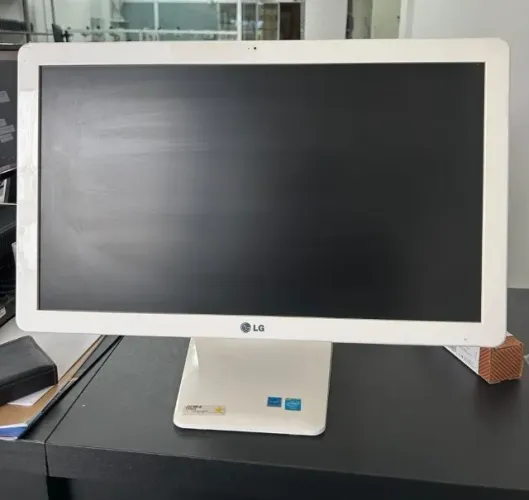 LG All in One 22? | SSD 240GB | 4GB RAM | Windows 10