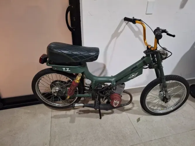 Mobilete Monareta Monark Anos 80 (Customizada e Restaurada)