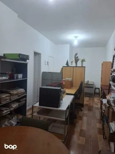 Sala na Av. Treze de Maio para locação