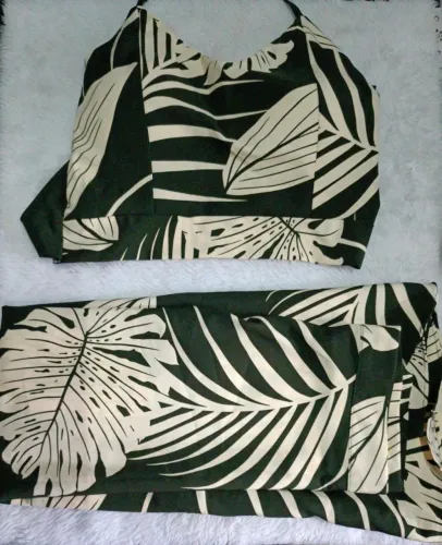 Conjunto crooped e saia envelope 