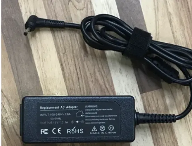 Fonte Para Notebook Samsung Ultrabook Pino Fino 19v 2,1A 40w