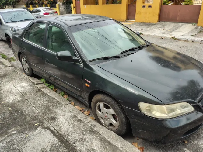 Honda Accord Sedan EXR 1999