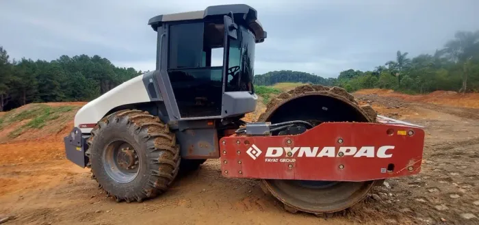 Rolo Compactador Dynapac CA25 ano 2025 com Kit Pé de Carneiro e Liso e 110 horas, em SC