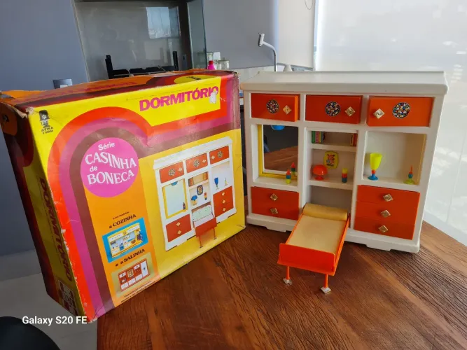 Casinha de Boneca Dormitório Vintage