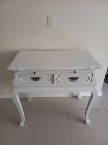 Rack de madeira branco vintage