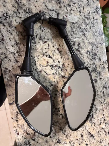 Vendo retrovisor Mt03 2019 