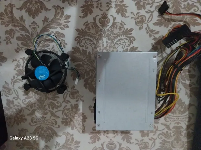 Kit fonte de 200w+cooler da intel+processador celeron g3 900 funcionando perfeitamente
